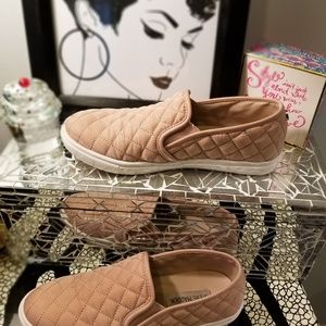 Madden Girl Quueen-Blush Sneaker